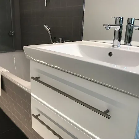 Zentrum باد سشاندو